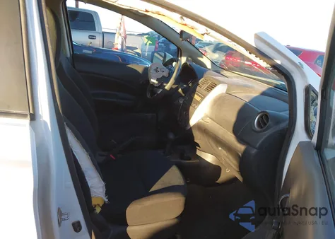 2015 Nissan Versa Note S Plus z USA, uszkodzony, nr VIN 3N1CE2CP6FL374629